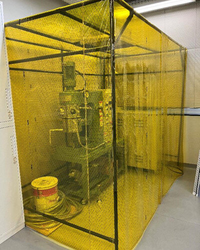 yellow_booth1
