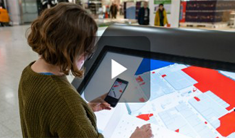 音声合成ミドルウェアの施設案内アプリなど、LBS(Location Based Service)での活用イメージ 音声合成ミドルウェアの施設案内アプリなど、LBS(Location Based Service)での活用イメージ